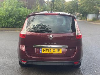 RENAULT GRAND SCENIC 1.5 dCi Dynamique TomTom MPV 5dr Diesel EDC Euro 5 (110 ps)