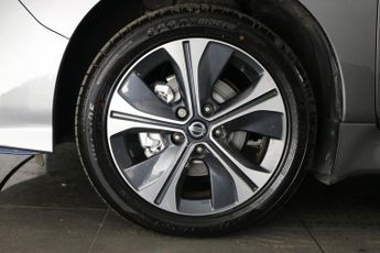 NISSAN LEAF 62kWh e+ Tekna Hatchback 5dr Electric Auto (217 ps)