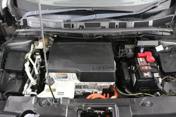 NISSAN LEAF 62kWh e+ Tekna Hatchback 5dr Electric Auto (217 ps)