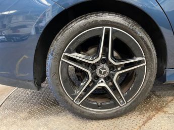 MERCEDES-BENZ CLA 1.3 CLA180 AMG Line (Premium) Coupe 4dr Petrol 7G-DCT Euro 6 (s/