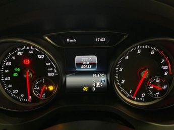 MERCEDES-BENZ GLA 1.6 GLA180 GPF Urban Edition SUV 5dr Petrol 7G-DCT Euro 6 (s/s) 