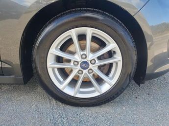 FORD C-MAX 1.6 Ti-VCT Zetec MPV 5dr Petrol Manual Euro 6 (125 ps)