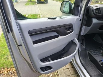 VAUXHALL Vivaro Electric 3100 75kWh Dynamic Panel Van 6dr Electric Auto L2 H1 (7.4kW Char