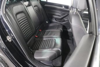 VOLKSWAGEN PASSAT 2.0 TDI EVO SEL Estate 5dr Diesel DSG Euro 6 (s/s) (150 ps)