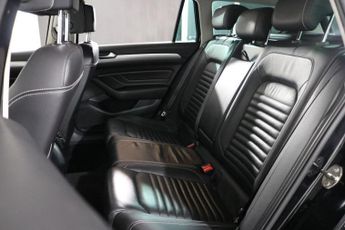 VOLKSWAGEN PASSAT 2.0 TDI EVO SEL Estate 5dr Diesel DSG Euro 6 (s/s) (150 ps)