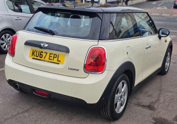 MINI HATCH AUTOMATIC 1.5 Cooper Hatchback 3dr Petrol Euro 6 (s/s) (136 ps)