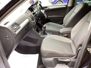 VOLKSWAGEN TIGUAN 1.4 TSI BlueMotion Tech SE Navigation SUV 5dr Petrol Manual Euro