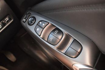 NISSAN JUKE 1.0 DIG-T N-Connecta SUV 5dr Petrol DCT Auto Euro 6 (s/s) (114 p