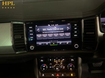 SKODA KODIAQ 1.5 TSI ACT SE Drive SUV 5dr Petrol DSG Euro 6 (s/s) (7 Seat) (1