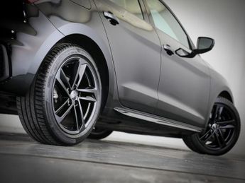 AUDI A1 1.0 TFSI 30 S line Sportback 5dr Petrol S Tronic Euro 6 (s/s) (1