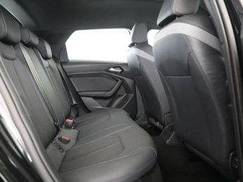 AUDI A1 1.0 TFSI 30 S line Sportback 5dr Petrol S Tronic Euro 6 (s/s) (1