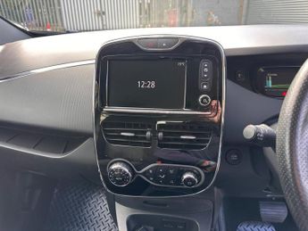 RENAULT ZOE R110 41kWh Dynamique Nav Hatchback 5dr Electric Auto (Battery Le