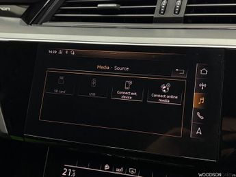 AUDI E-TRON 55 SUV 5dr Electric Auto quattro 95kWh (408 ps)