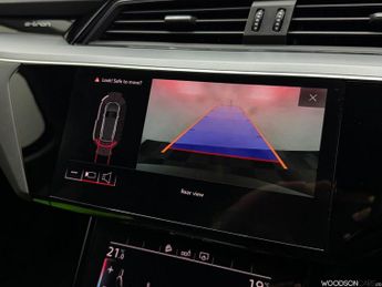 AUDI E-TRON 55 SUV 5dr Electric Auto quattro 95kWh (408 ps)