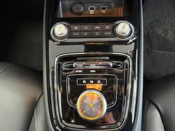 MG MG5 61.1kWh Exclusive Long Range Estate 5dr Electric Auto (156 ps)