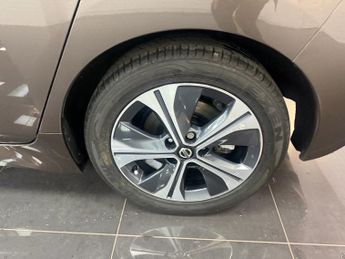 NISSAN LEAF 40kWh Tekna Hatchback 5dr Electric Auto (150 ps)