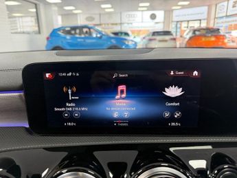 MERCEDES-BENZ A CLASS 1.3 A250e 15.6kWh AMG Line Edition (Premium Plus) Saloon 4dr Pet