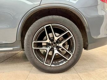 MERCEDES-BENZ GLC 3.0 GLC43 V6 AMG (Premium Plus) SUV 5dr Petrol G-Tronic+ 4MATIC 