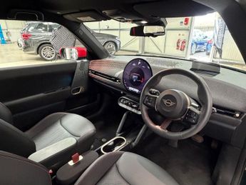 MINI ELECTRIC COOPER E 40.7kWh Sport Hatchback 3dr Electric Auto (184 ps)