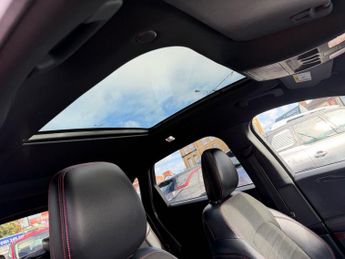 FORD KUGA 2.0 EcoBlue ST-Line X Edition SUV 5dr Diesel Auto AWD Euro 6 (s/