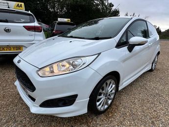 Ford Fiesta Van 1.6 TDCi Sport Panel Van 3dr Diesel Manual (94 bhp)