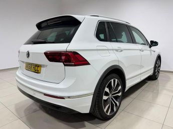 VOLKSWAGEN TIGUAN 2.0 TDI R-Line SUV 5dr Diesel DSG Euro 6 (s/s) (150 ps)