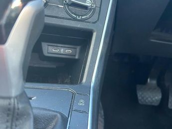 VOLKSWAGEN TAIGO 1.0 TSI Life SUV 5dr Petrol DSG Euro 6 (s/s) (110 ps)