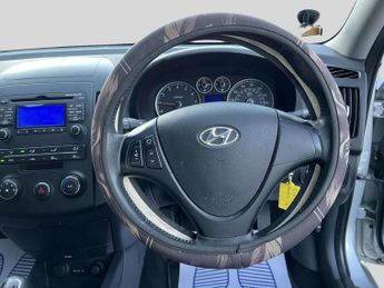 HYUNDAI I30 1.4 Comfort Hatchback 5dr Petrol Manual Euro 5 (108 bhp)