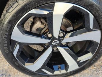 NISSAN JUKE 1.6 Tekna SUV 5dr Petrol Hybrid Auto Euro 6 (143 ps)