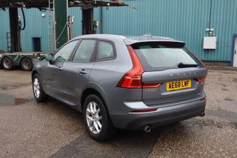 VOLVO XC60 2.0 T5 Momentum SUV 5dr Petrol Auto AWD Euro 6 (s/s) (250 ps)