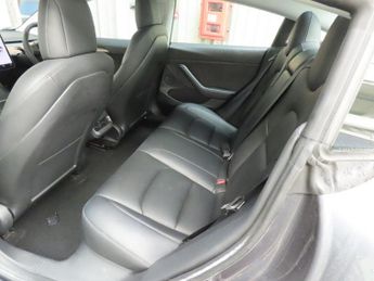 TESLA Model 3 Saloon 4dr Electric Auto RWD (241 bhp)
