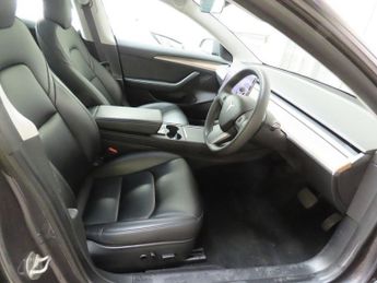 TESLA Model 3 Saloon 4dr Electric Auto RWD (241 bhp)