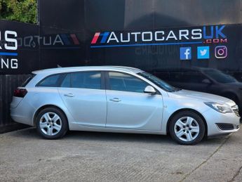 VAUXHALL INSIGNIA 1.6 CDTi Design Nav Sports Tourer 5dr Diesel Auto Euro 6 (136 ps