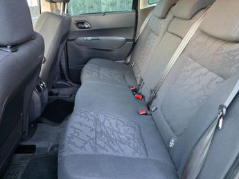 PEUGEOT 3008 1.6 HDi Allure SUV 5dr Diesel Manual Euro 5 (115 ps)