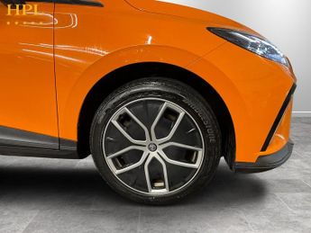 MG MG4 77kWh Trophy Extended Range Hatchback 5dr Electric Auto (245 ps)