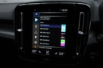 VOLVO XC40 1.5h T5 Twin Engine Recharge 10.7kWh R-Design Pro SUV 5dr Petrol
