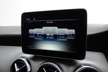 MERCEDES-BENZ GLA 1.6 GLA180 Urban Edition SUV 5dr Petrol 7G-DCT Euro 6 (s/s) (122