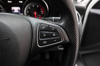 MERCEDES-BENZ GLA 1.6 GLA180 Urban Edition SUV 5dr Petrol 7G-DCT Euro 6 (s/s) (122
