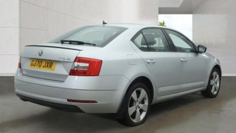 SKODA OCTAVIA 1.5 TSI ACT SE Drive Hatchback 5dr Petrol DSG Euro 6 (s/s) (150 