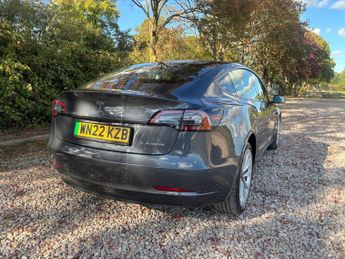 TESLA Model 3 (Dual Motor) Long Range Saloon 4dr Electric Auto 4WDE (346 ps)