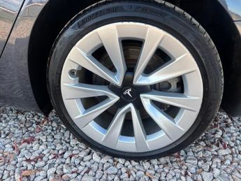 TESLA Model 3 (Dual Motor) Long Range Saloon 4dr Electric Auto 4WDE (346 ps)