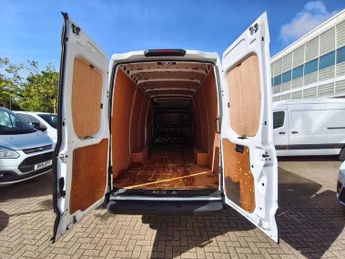 IVECO DAILY IVECO Daily 2.3D HPI 14V 35S 4100 Panel Van 5dr Diesel Hi-Matic 