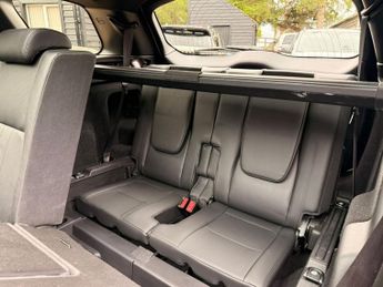 LAND ROVER DISCOVERY SPORT 2.0 TD4 Landmark SUV 5dr Diesel Auto 4WD Euro 6 (s/s) (180 ps)