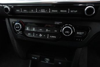 KIA NIRO 39kWh 2 SUV 5dr Electric Auto (134 bhp)