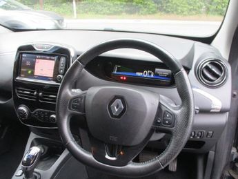RENAULT ZOE R90 41kWh Dynamique Nav Hatchback 5dr Electric Auto (i) (92 bhp)