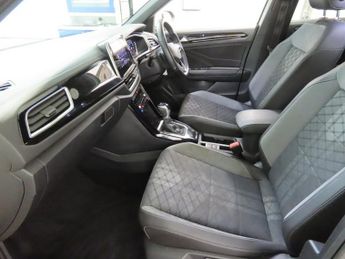 VOLKSWAGEN T-ROC 1.5 TSI R-Line SUV 5dr Petrol DSG Euro 6 (s/s) (150 ps)