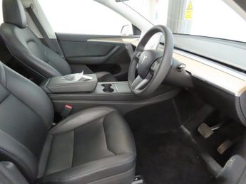 TESLA MODEL Y SUV 5dr Electric Auto RWD (346 ps) Expansive Glass Roof, Heated 