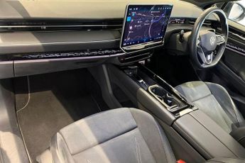 VOLKSWAGEN ID.7 Pro 77kWh Match Tourer 5dr Electric Auto (286 ps) Front / Rear P