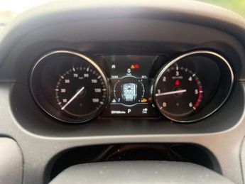 LAND ROVER DISCOVERY SPORT 2.0 TD4 Landmark SUV 5dr Diesel Auto 4WD Euro 6 (s/s) (180 ps)