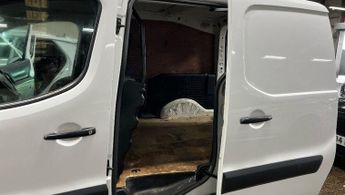 PEUGEOT PARTNER 1.6 BlueHDi 854 SE Panel Van 5dr Diesel Manual L1 (112 g/km, 97.